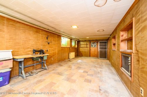 176 Hudson Ave, Tinton Falls NJ 07701-2140 exterior