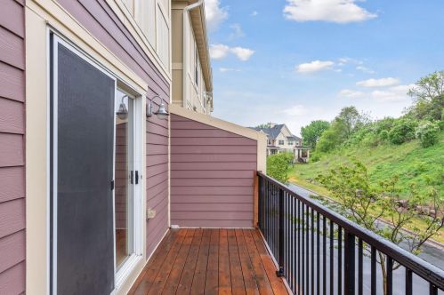 15568 Dynasty Way, Saint Paul MN 55124-7836 exterior