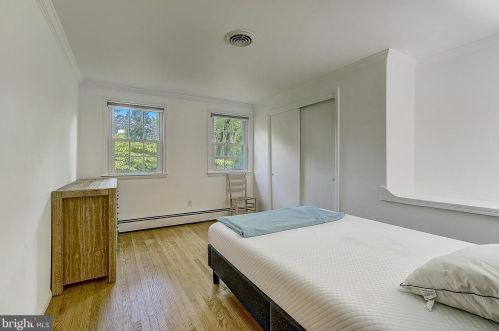 15 Springhouse Ln, Media PA  19063-5212 exterior