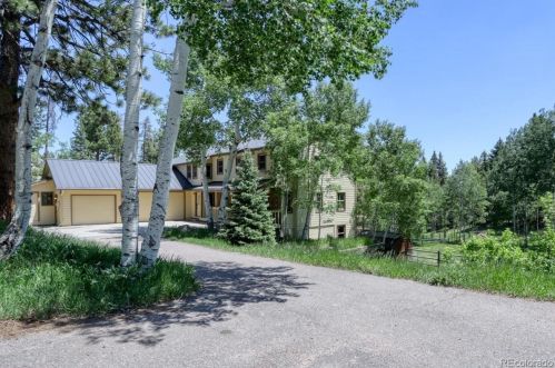 6820 Brook Forest Dr, Lakewood, CO 80439