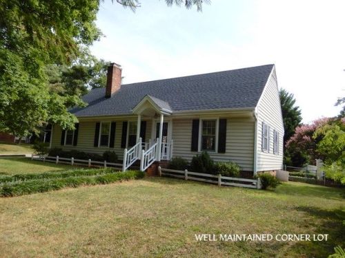 307 5th St, Clarksville, VA 23927-9279
