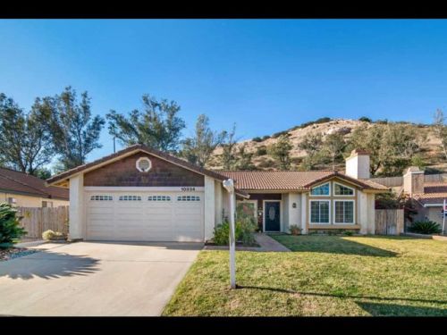 10334 Paseo Park Dr, Lakeside, CA 92040-2749