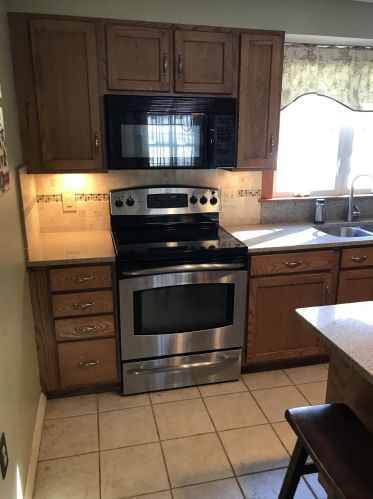 14 Westwood Cir, Dover, NH 03820-4343