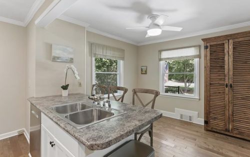 1830 Fernwood Rd, Atlanta GA  30318-2514 exterior