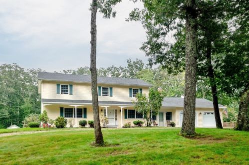 34 Snell Rd, Lee, NH 03861-6720