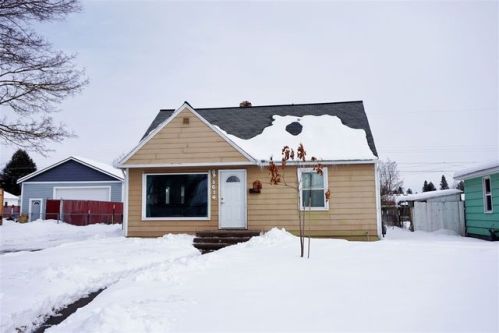 5614 Elm St, Spokane WA  99205-6819 exterior