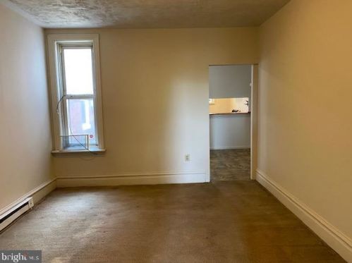 1952 Kensington St, Harrisburg, PA 17104-1922