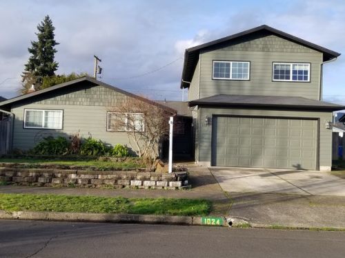 1024 Pleasant St, Springfield, OR 97477-2632