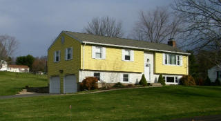 12 Blackhaw Dr, Cromwell, CT 06416-1245