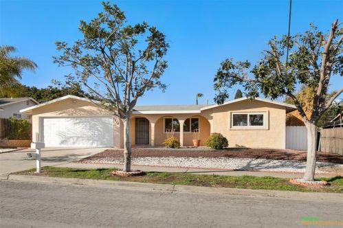 3914 Celeste Dr, Oceanside, CA 92056-4334