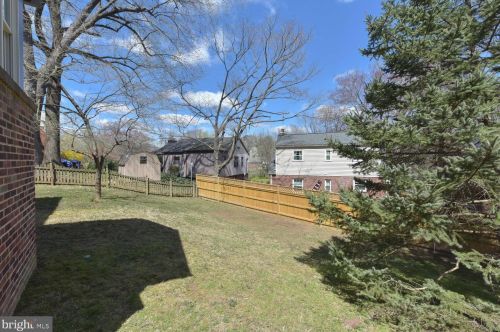 9305 Mintwood St, Silver Spring MD 20901-3523 exterior