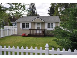 209 192nd Ave, Portland, OR 97230-7813