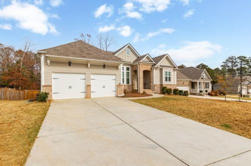 51 Montgomery Ln, Villa Rica, GA 30180-7217