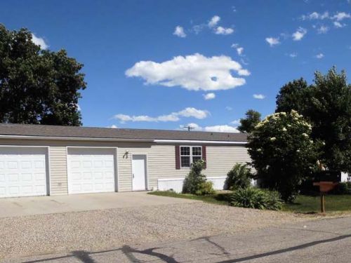 702 Western Ave, Hazelton, ND 58544-4414