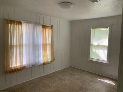 1111 Thompson St, Conroe TX  77301-1954 exterior
