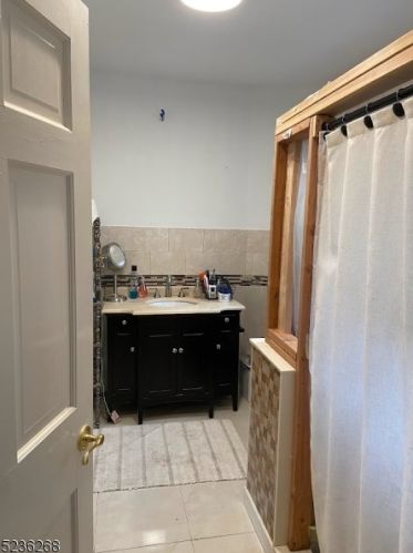 34 Emerson Ave, Rahway, NJ 07065-3916