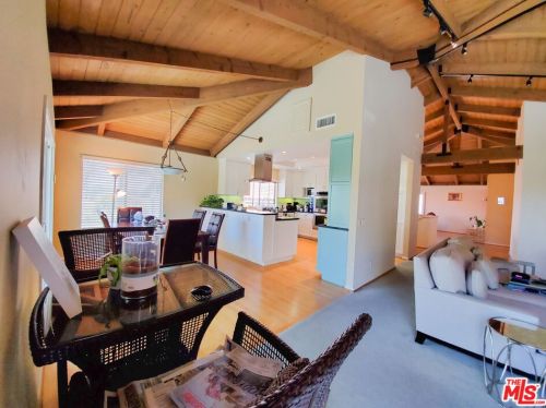 1643 5th St, Manhattan Beach, CA 90266-6341