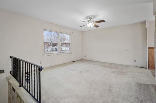12438 Dawn Hill Dr, Hazelwood, MO 63043-3638