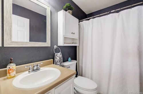 922 Willow Dr, Denver CO  80603-7761 exterior