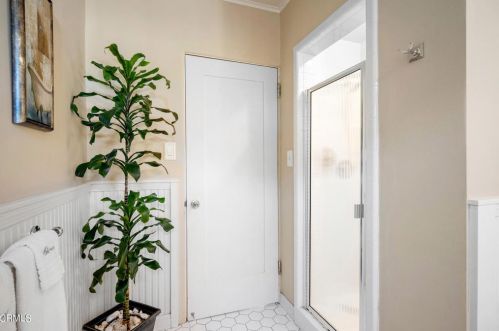 1149 Cordova Ave, Glendale CA  91206-2115 exterior