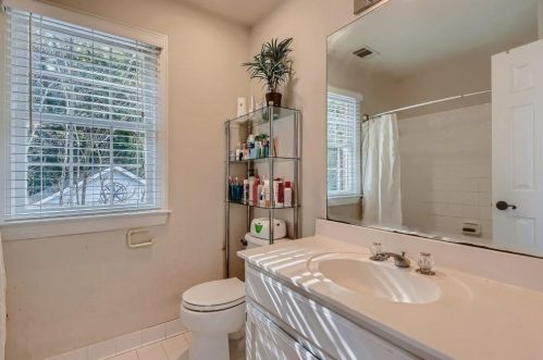 2134 Briarlake Trce, Atlanta GA  30345-3669 exterior