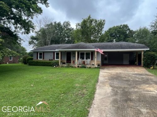 112 Brown Dr, Warner Robins, GA 31093-6848
