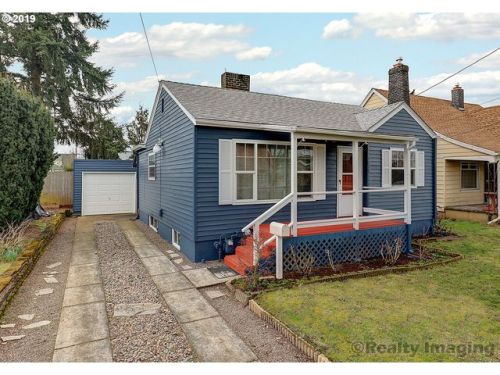 7015 Concord Ave, Portland OR  97217-5439 exterior