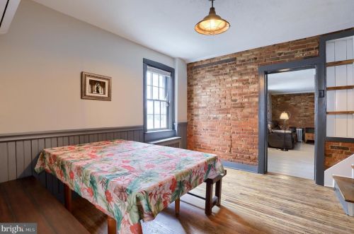 212 Howard Ave, Lancaster PA  17602-4208 exterior