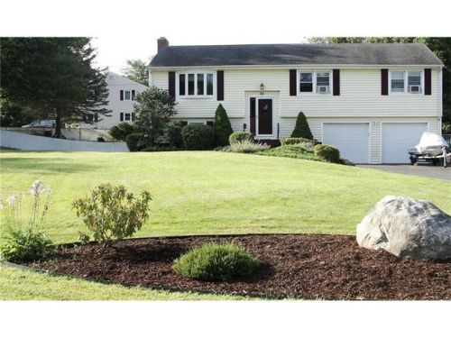 80 Sheffield Dr, Windsor, CT 06095-2323