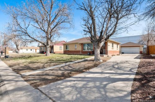 3590 Pontiac St, Denver, CO 80207-1626