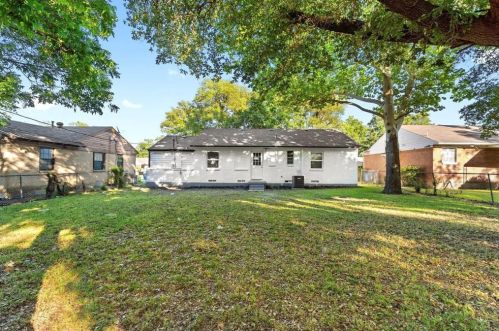 2703 Garapan Dr, Dallas TX  75224-2617 exterior