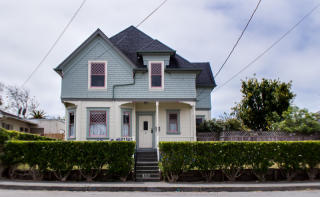 818 M St, Eureka, CA 95501-1948