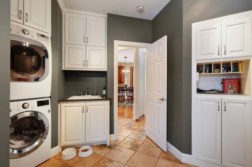 1704 Brant Cir, Saint Paul MN  55122-2290 exterior