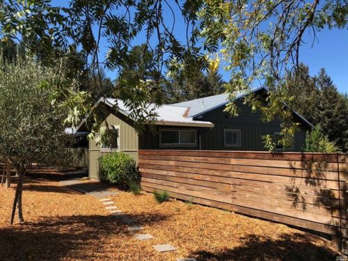 2630 Burnside Rd, Sebastopol, CA 95472-9424