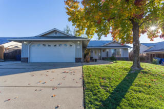 1663 Hominy Way, Redding, CA 96003-7325