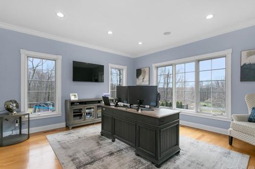 76 Mustang Dr, Upper Stepney CT  06468-1371 exterior