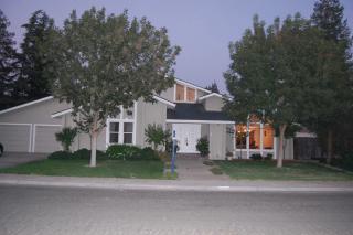 1320 Estates Dr, Turlock CA  95380-2927 exterior