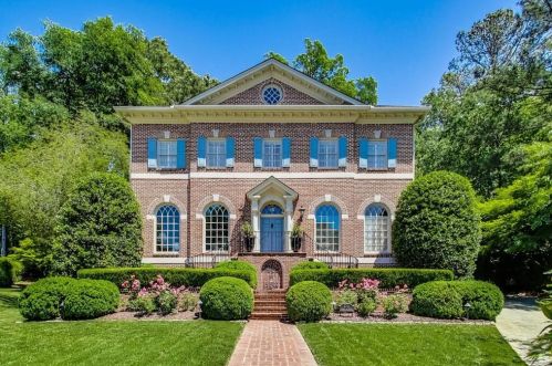 2741 Carmon On Wesley, Atlanta, GA 30327-1242