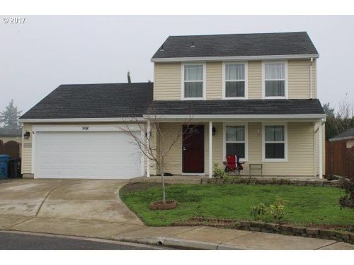 908 Nugget Ct, Woodburn, OR 97071-5893