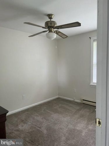 194 Evergreen Dr, Charles Town WV 25414-5872 exterior