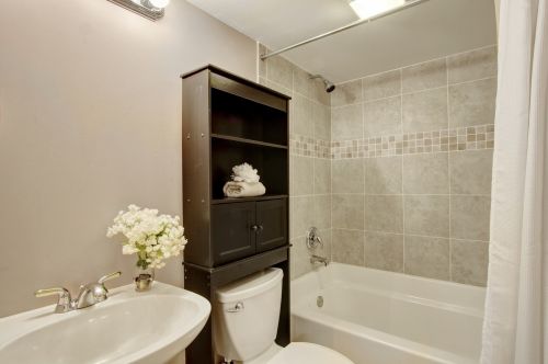 7272 Presidential Dr, Gurnee IL  60031-5302 exterior