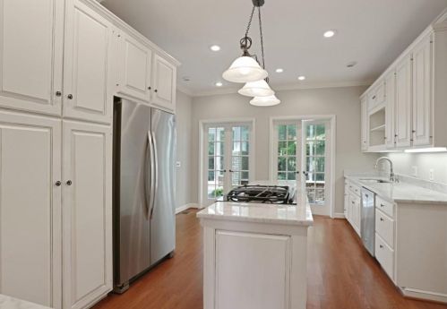 4300 Elizabeth Ln, Atlanta GA  30339-5320 exterior