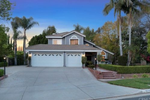 1577 Crevasse Ct, Riverside, CA 92506-4807