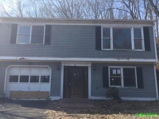 1 Trolley Bridge Rd, Huntington, CT 06484-5637