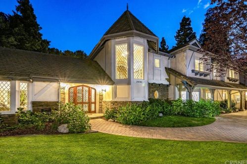 29310 Wagon Rd, Calabasas, CA 91301-2737
