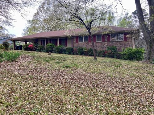 5571 Marian Ln, Lilburn, GA 30047-6010