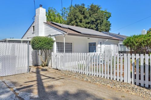 2383 Dumbarton Ave, Palo Alto, CA 94303-1517