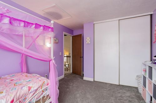19159 Nassau Dr, Denver CO  80013-5127 exterior