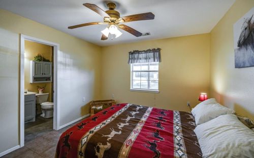 1256 Kentucky Town Rd, Whitewright TX 75491-3502 exterior