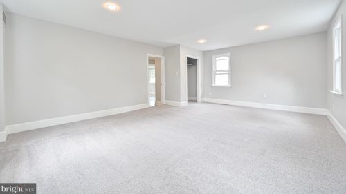 255 Hopkins Rd, Haddonfield NJ 08033-3062 exterior